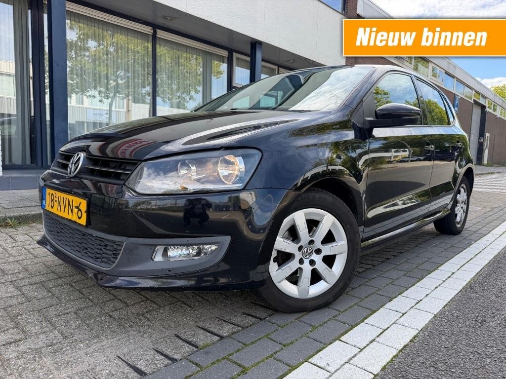 Volkswagen POLO 1.4-16V Comfortline 5DRS AUT NAVI AIRCO APK, Automaat, 86 pk, 4 cilinders, Zwart