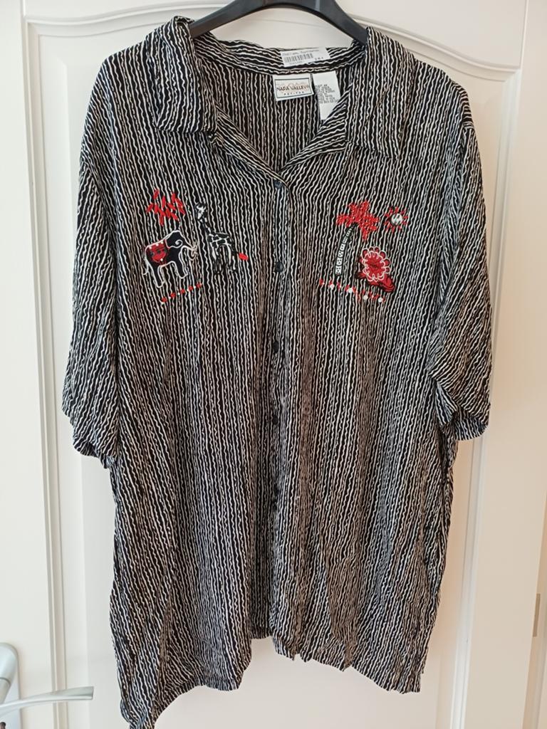 Napa Valley Petites Blouse Zwart/Wit met Rode Details, Zwart, Maat 46/48 (XL) of groter, Ophalen of Verzenden, Zo goed als nieuw