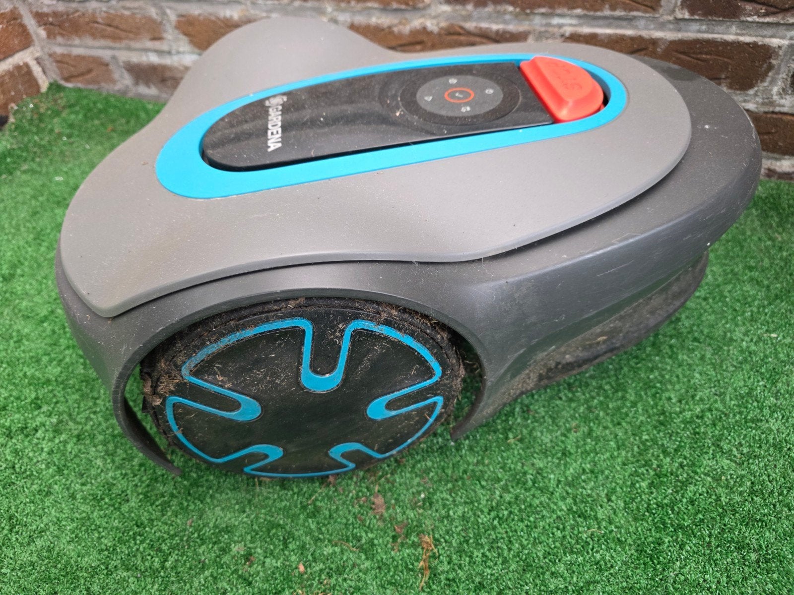 gardena robotmaaier, Tuin en Terras, Robotmaaiers, Ophalen of Verzenden, Minder dan 20 cm
