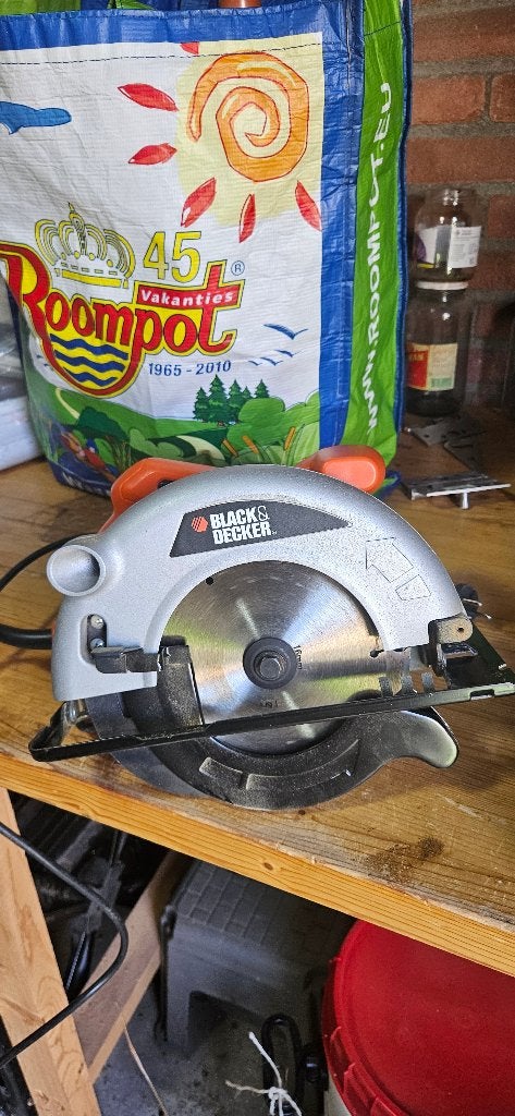Black & Decker Cirkelzaag - Gebruikt maar functioneel, Ophalen, Gebruikt, Cirkelzaag, 600 tot 1200 watt