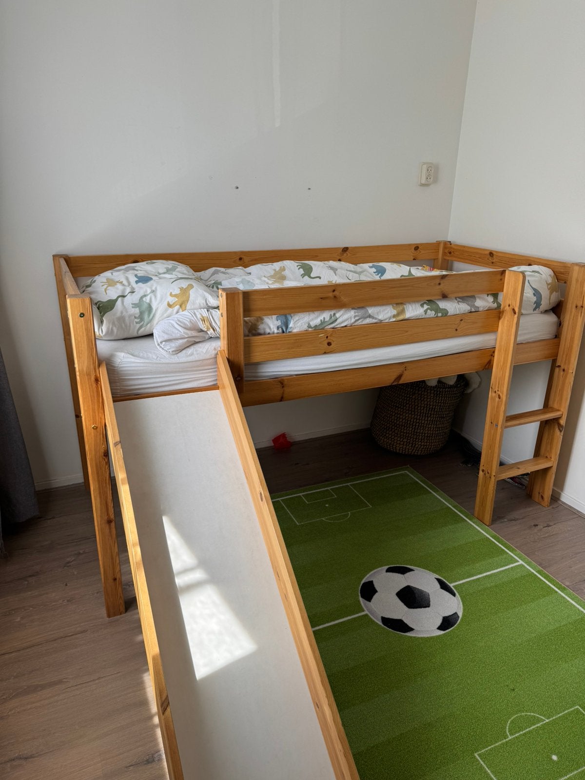 Halfhoogslaper met glijbaan 90x200cm, Kinderen en Baby's, Kinderkamer | Stapelbedden en Hoogslapers, Ophalen, Zo goed als nieuw