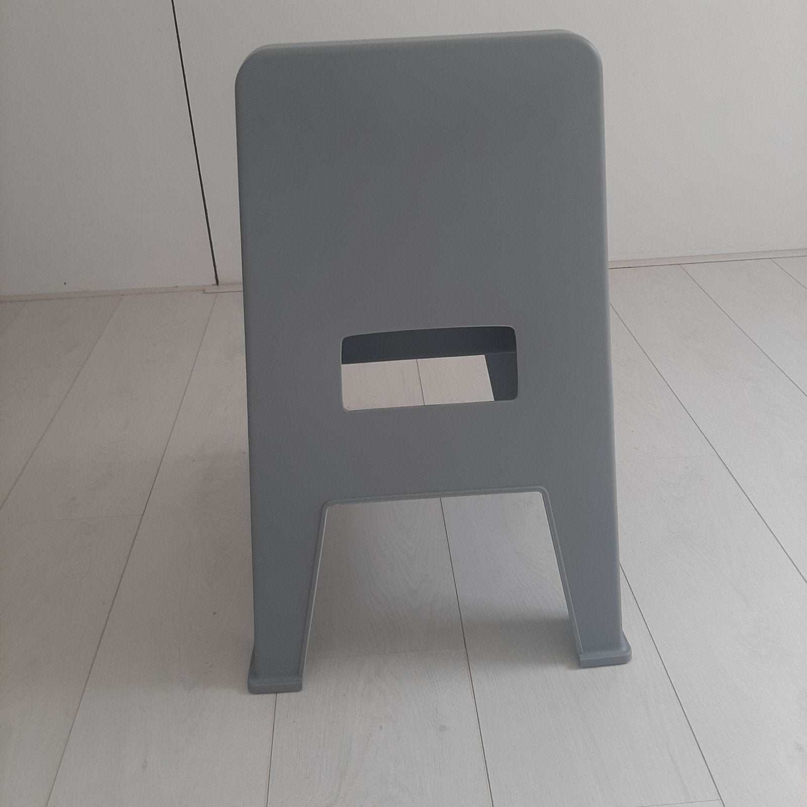 grijs stoeltje, Ophalen, Stoel(en)