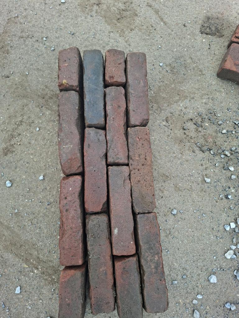 Gebakken Waaltjes 160 m2, Overige materialen, Minder dan 20 cm, Minder dan 5 m², Vloertegels
