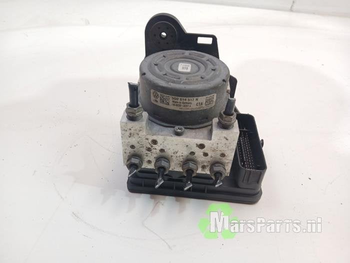ABS Pomp van een Volkswagen Golf, Gebruikt, -, Volkswagen, -