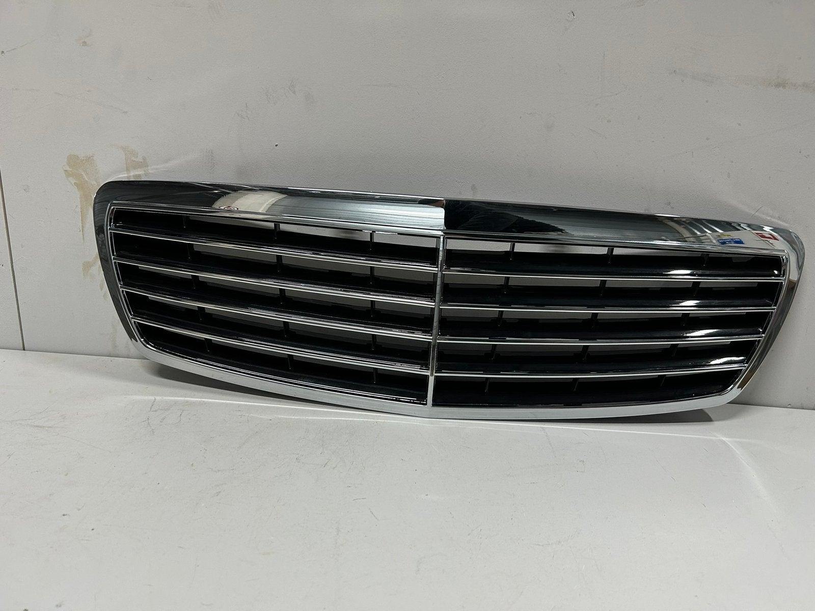 Gril grille mercedes benz E klasse w211, Auto diversen, Tuning en Styling, Ophalen of Verzenden