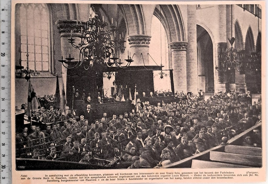 Scouting 1913; padvinders bezoeken Grote Kerk te Haarlem, Verzenden, Voor 1940, Gebruikt, Overige onderwerpen