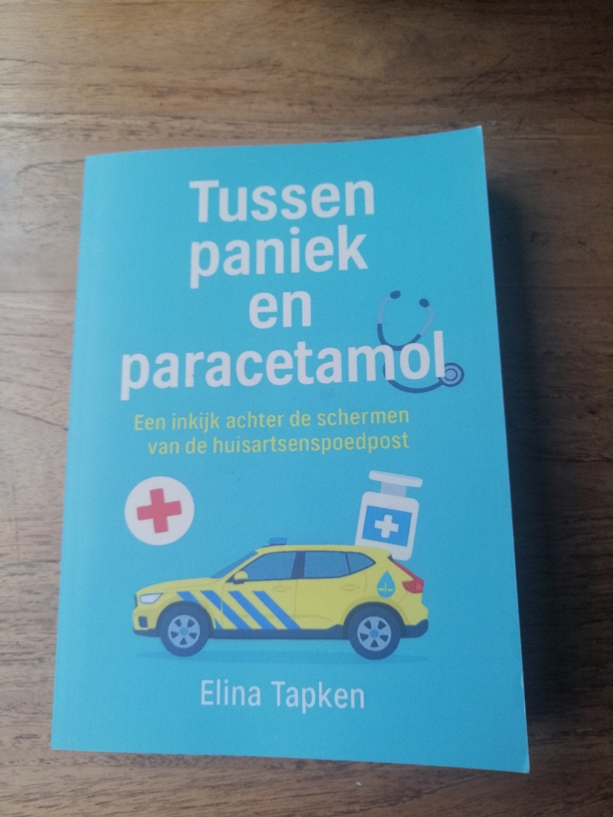 TUSSEN PANIEK EN PARACETAMOL, Verzenden, Zo goed als nieuw