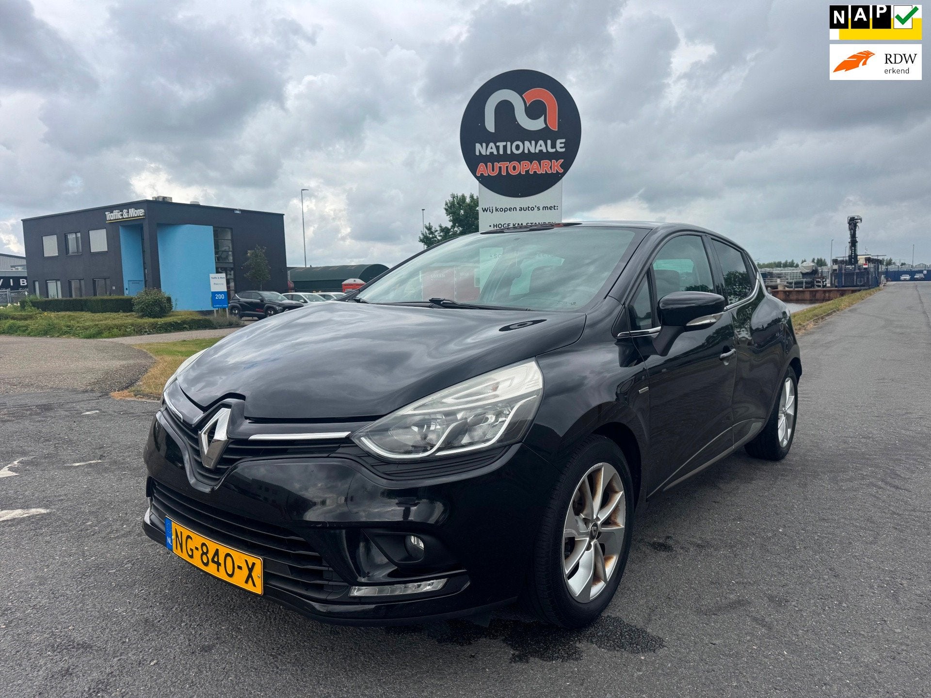 Renault Clio | 2017 | 0.9 TCe Limited | Export en Handel | A, Auto's, Renault, Voorwielaandrijving, 898 cc, Gebruikt, Origineel Nederlands