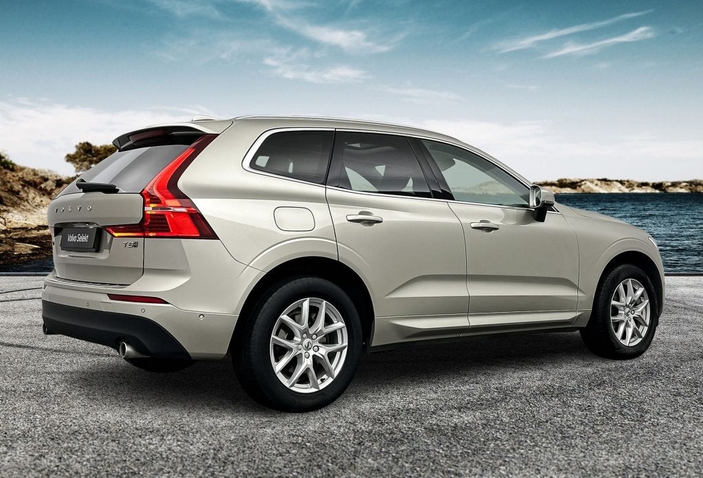 Volvo XC60 T8 390pk Recharge Momentum| (bj 2019, automaat), Auto's, Gebruikt, Euro 6, 4 cilinders, 2039 kg