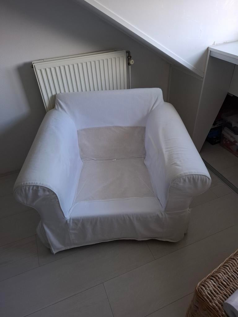 IKEA Ektorp Fauteuil - Comfortabele en Stijlvolle Stoel, Huis en Inrichting, Ophalen, Gebruikt, 75 tot 100 cm, 75 tot 100 cm