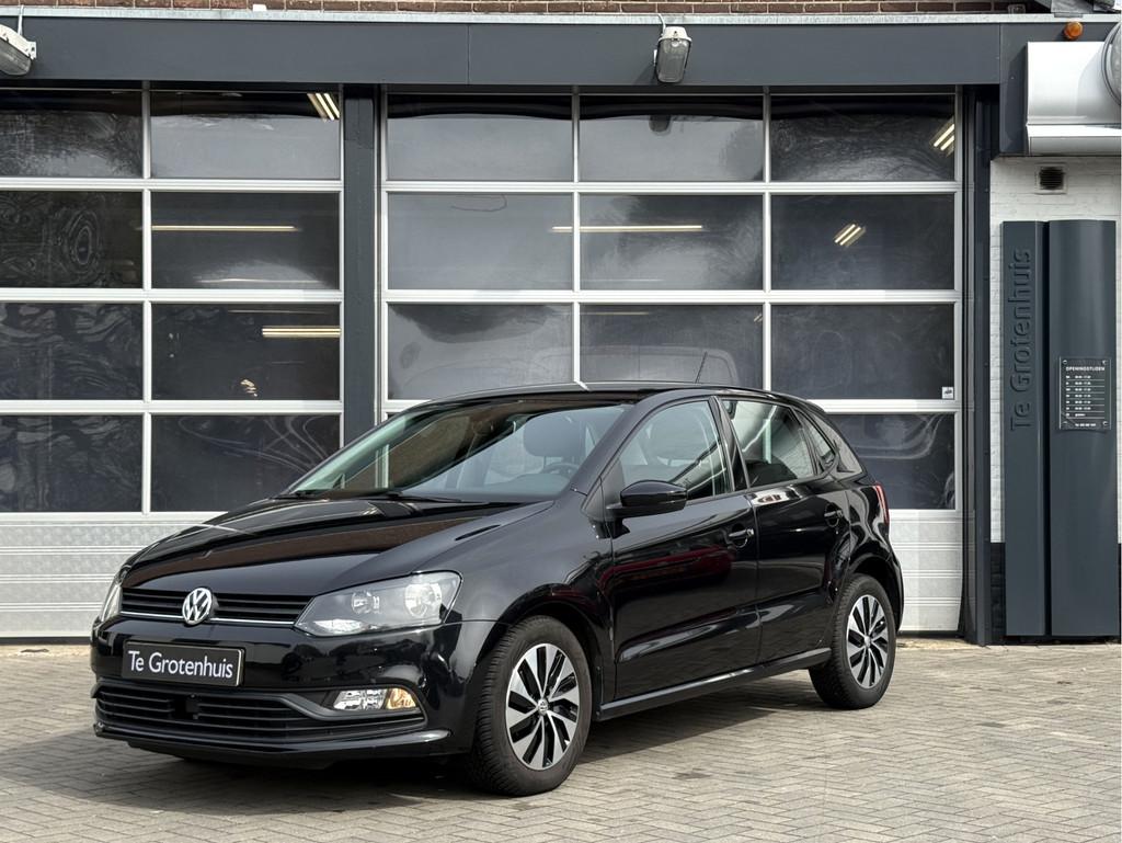 Volkswagen Polo 1.2 TSI Comfortline (bj 2017), Stof, 4 cilinders, Zwart, Bedrijf