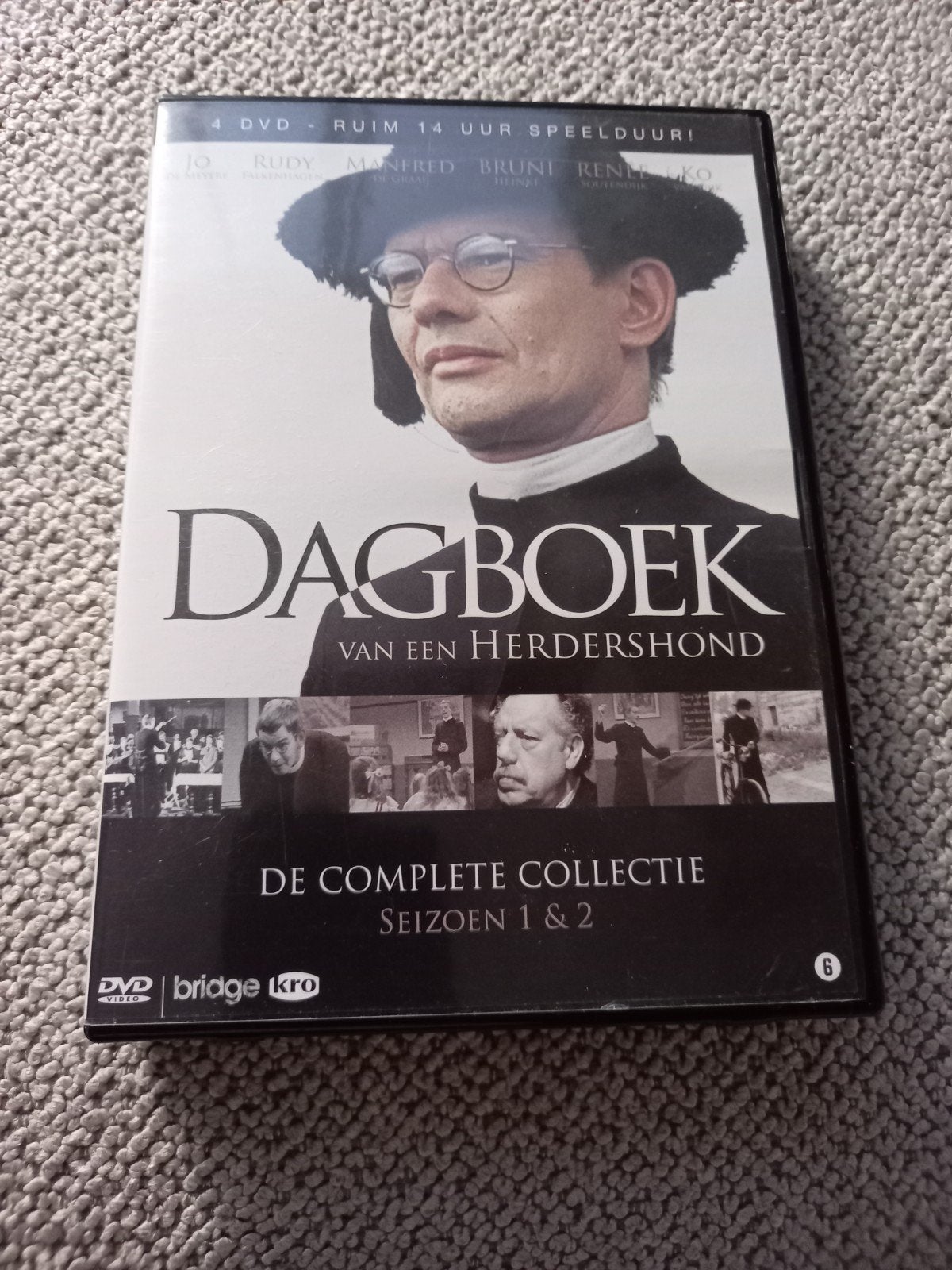 Dagboek van een Herdershond, Vanaf 6 jaar, Ophalen of Verzenden, Zo goed als nieuw, Nederlands