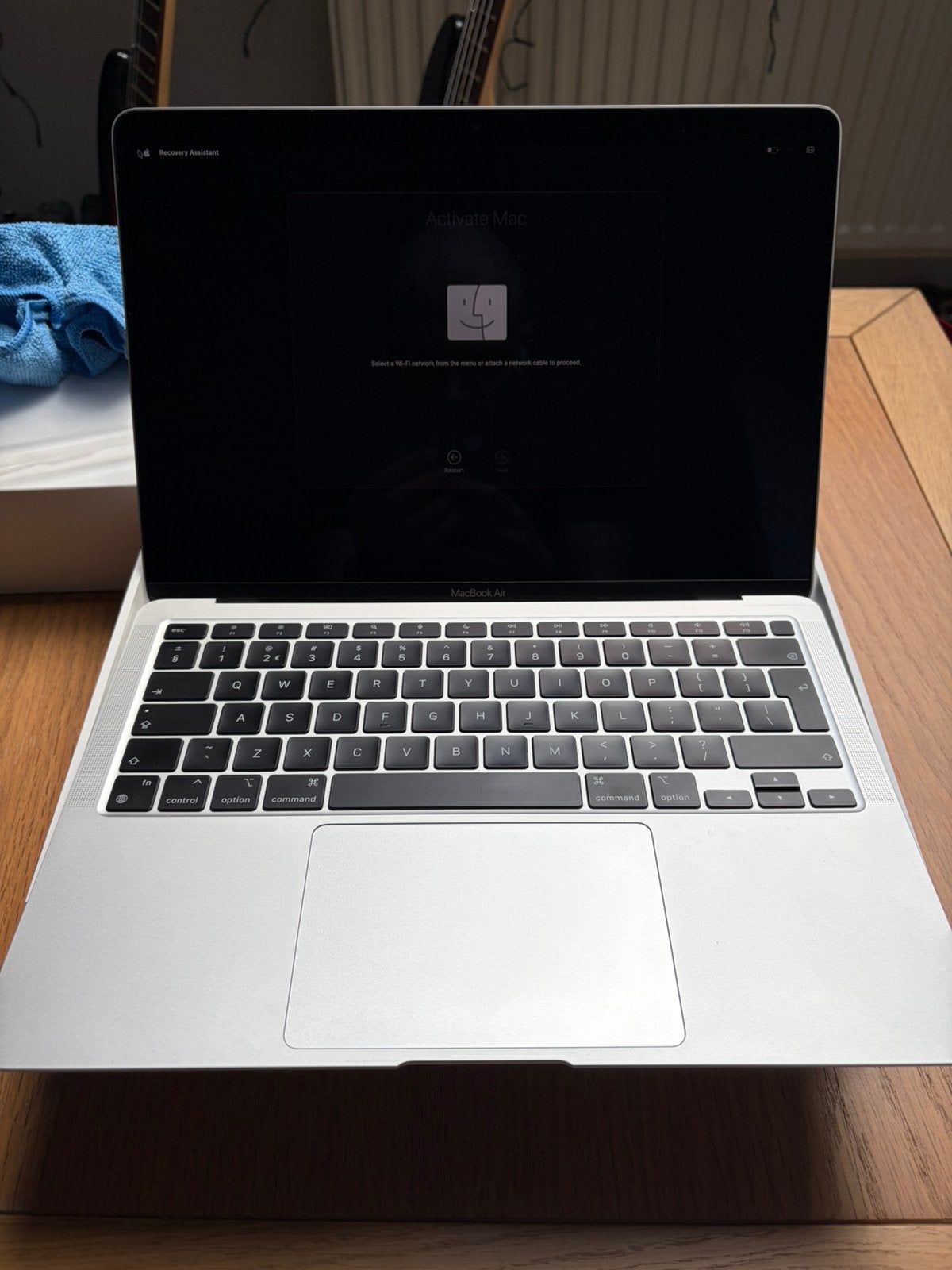 Macbook air m1 8gb 256gb zilver, Computers en Software, Apple Macbooks, Ophalen, 256 GB, Qwerty, 8 GB