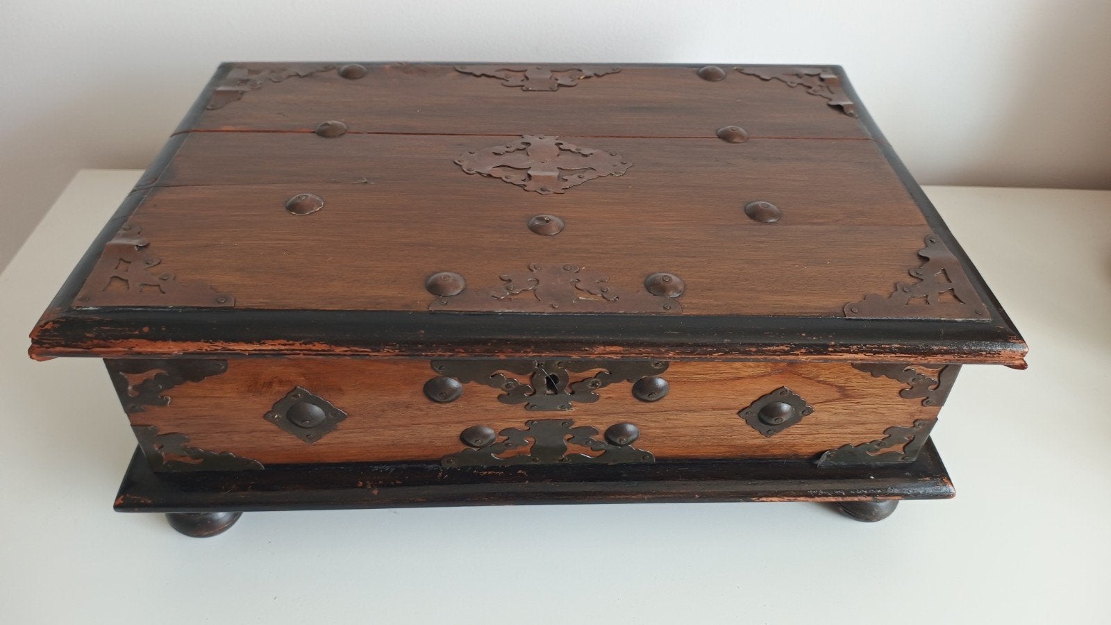 Antieke Hollandse koloniale Djati houten VOC kist NL Indië, Ophalen of Verzenden