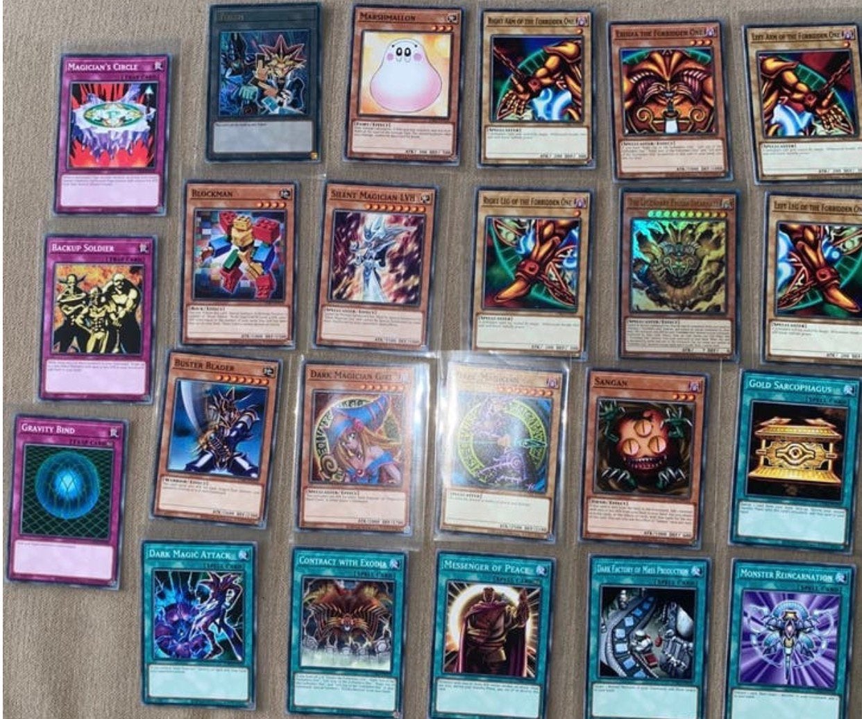 Yu-Gi-Oh! Yugi Legendary Exodia Deck + Egyptian God Card Set, Ophalen of Verzenden, Zo goed als nieuw, Meerdere kaarten, Foil