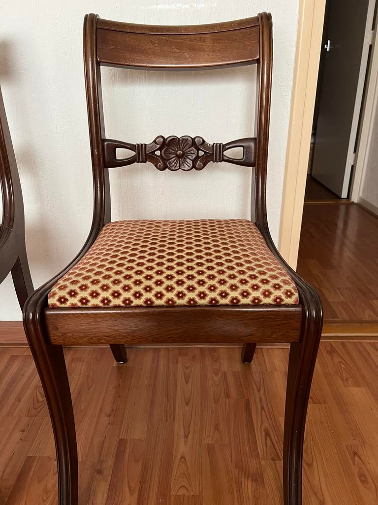 4 klassieke mahonie houten stoelen met gestoffeerde zitting, Ophalen