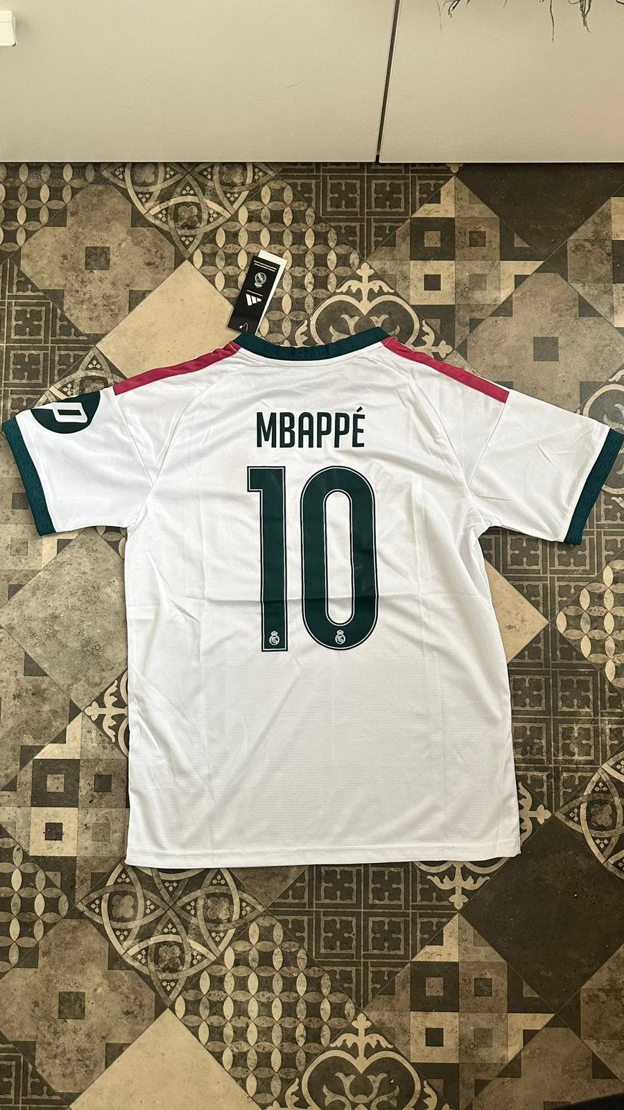 Mbappe 10 Real Madrid 26/27 Home Kit Size M, Maat M, Ophalen of Verzenden, Zo goed als nieuw, Shirt