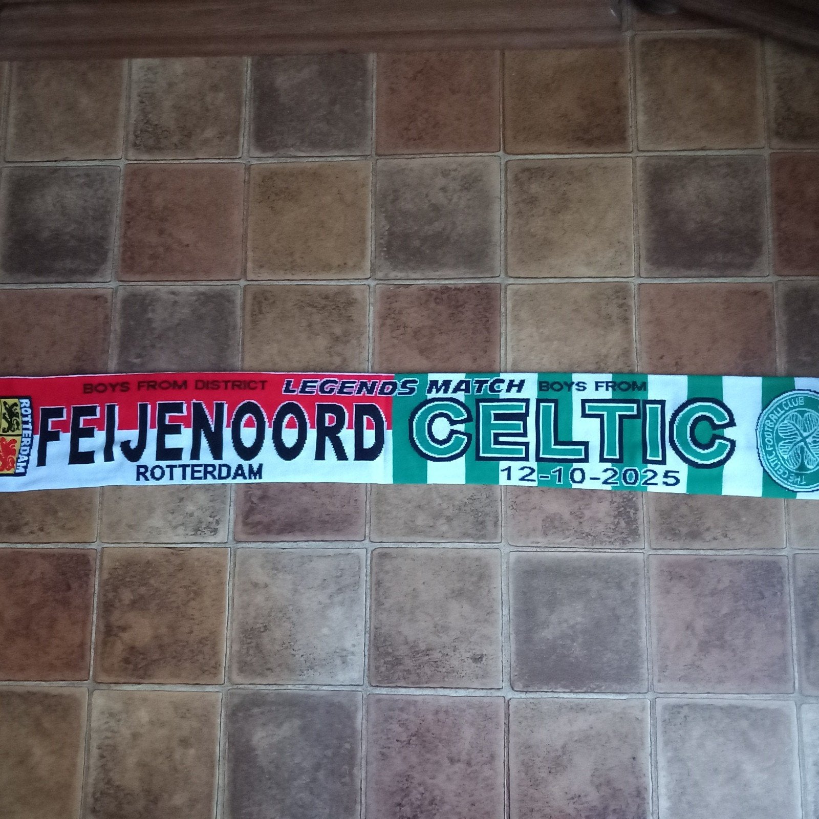 Feyenoord-celtic legends sjaal, Ophalen of Verzenden, Nieuw, Feyenoord, Vaantje of Sjaal