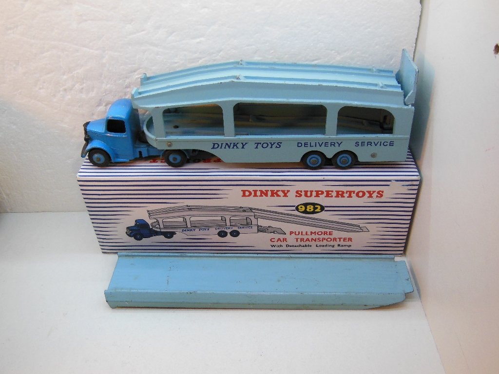 Dinky  982 Bedford Car Transport + Doos  1 :43, Ophalen of Verzenden, Gebruikt, Bus of Vrachtwagen, Dinky Toys