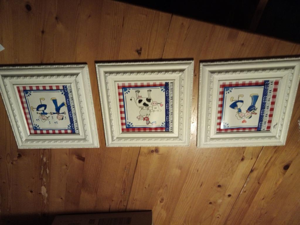 Set van 3 Hollandse kinderprenten in lijst (29x29 cm), Ophalen of Verzenden, Gebruikt, Minder dan 50 cm, Print