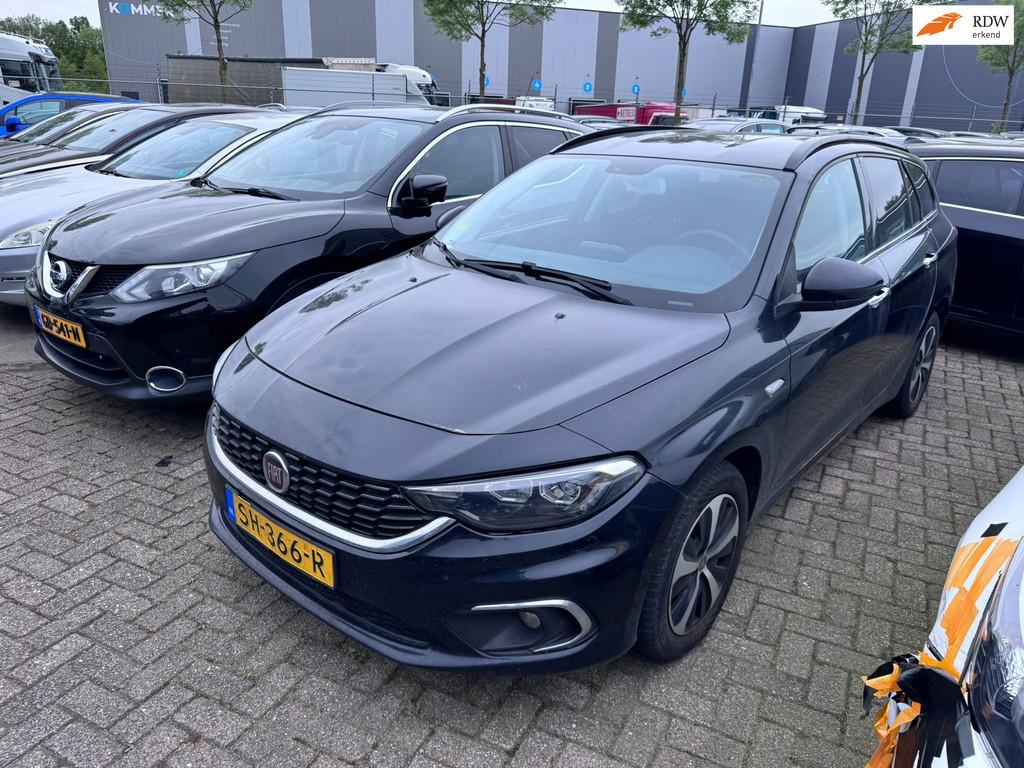 Fiat Tipo Stationwagon 1.6 MultiJet 16v Business Lusso, Auto's, 1325 kg, Gebruikt, Euro 6, 4 cilinders
