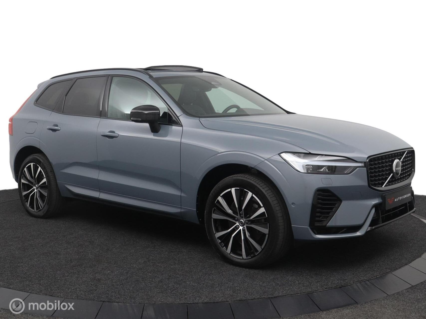 Volvo XC60 2.0 T6 Plug-in hybrid AWD Plus Dark | Trekhaak |, Auto's, Automaat, Gebruikt, 4 cilinders, 1969 cc