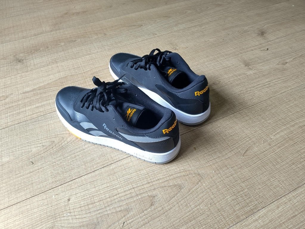 Reebok sneakers - Zo goed als nieuw, Kleding | Heren, Zwart, Ophalen of Verzenden, Reebok, Sneakers of Gympen