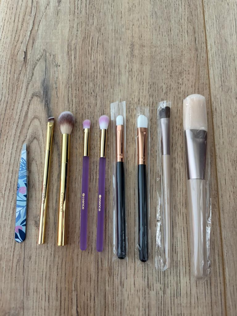 Nieuwe make-up kwasten Essence, Catrice & Maange, Overige kleuren, Gehele gezicht, Nieuw, Ophalen of Verzenden