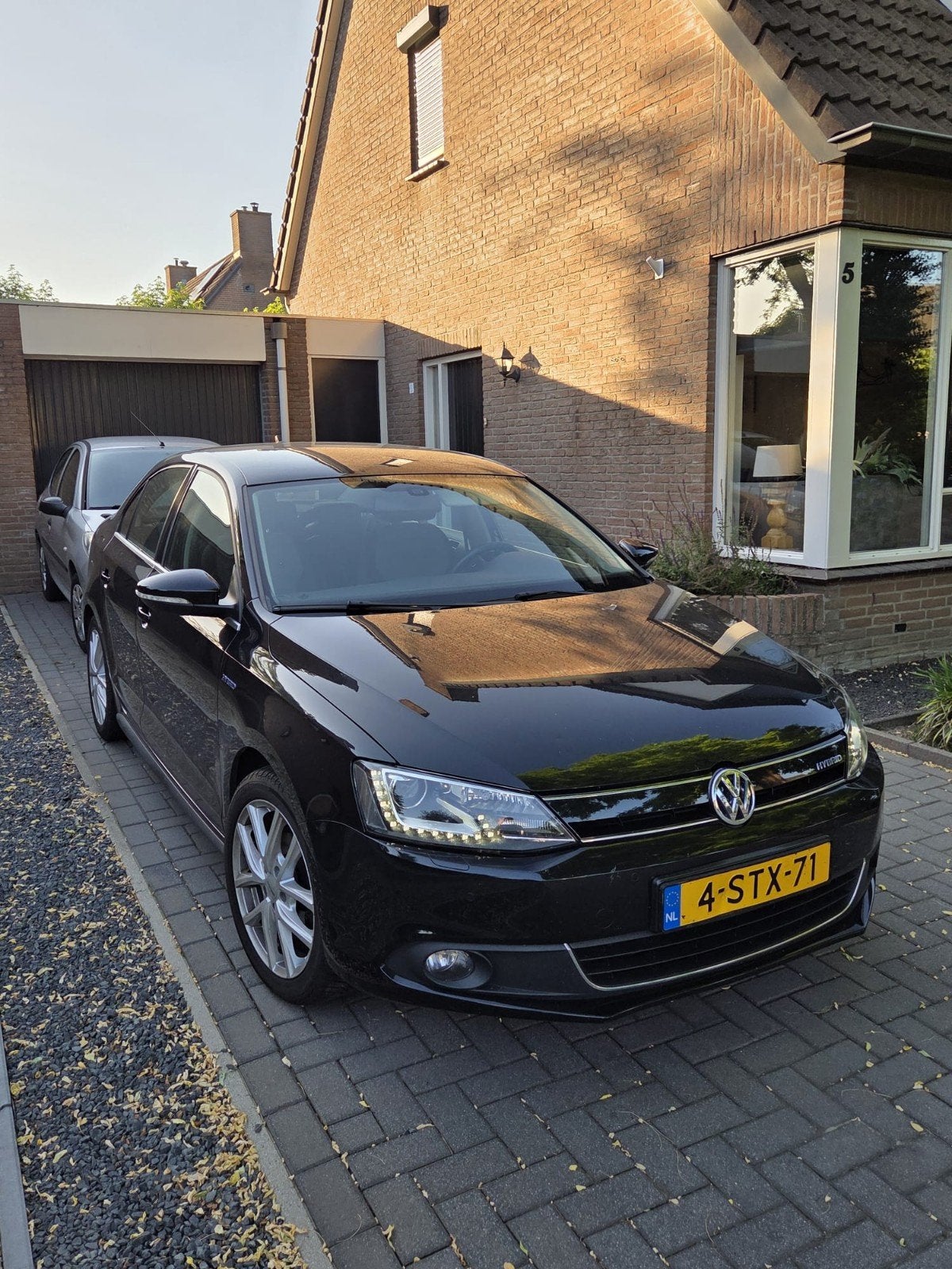 Volkswagen Jetta 1.4 TSI Hybrid 170pk 7-DSG 2013 Zwart, Auto's, Volkswagen, Zwart, Origineel Nederlands, 1405 kg, Sedan
