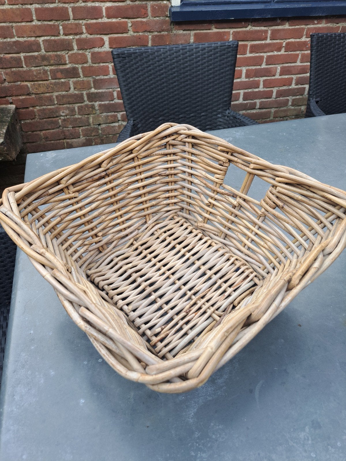 Vierkante rieten mand - Decoratief en praktisch, Ophalen