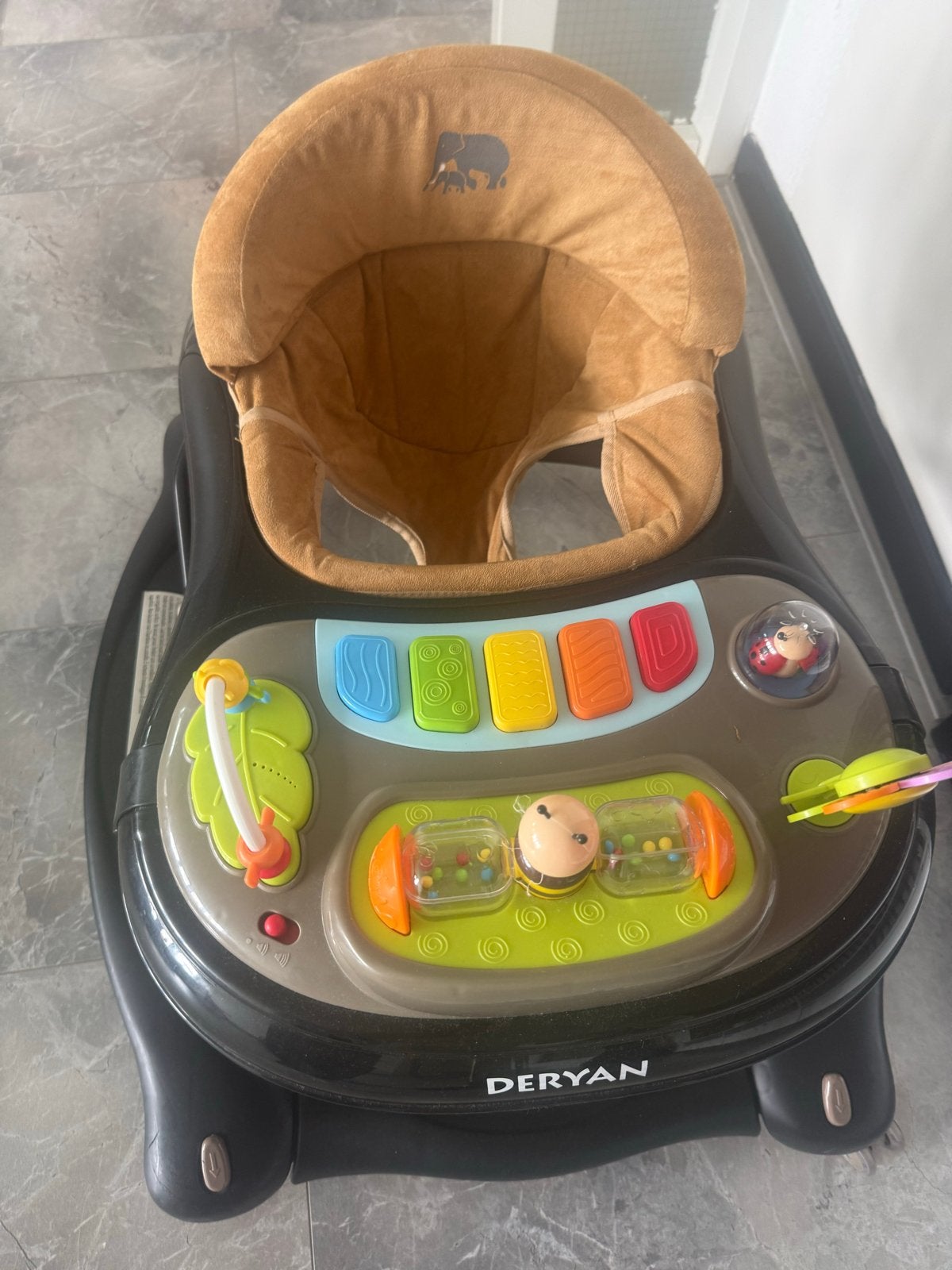Deryan Babywalker met speelblad, Ophalen, Gebruikt