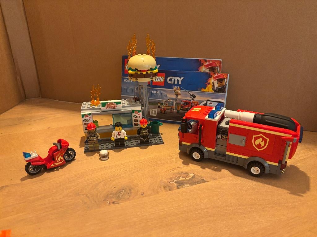60214 - LEGO City Brand bij het Hamburgerrestaurant - 60214, City, Lego, Ophalen of Verzenden, Complete set