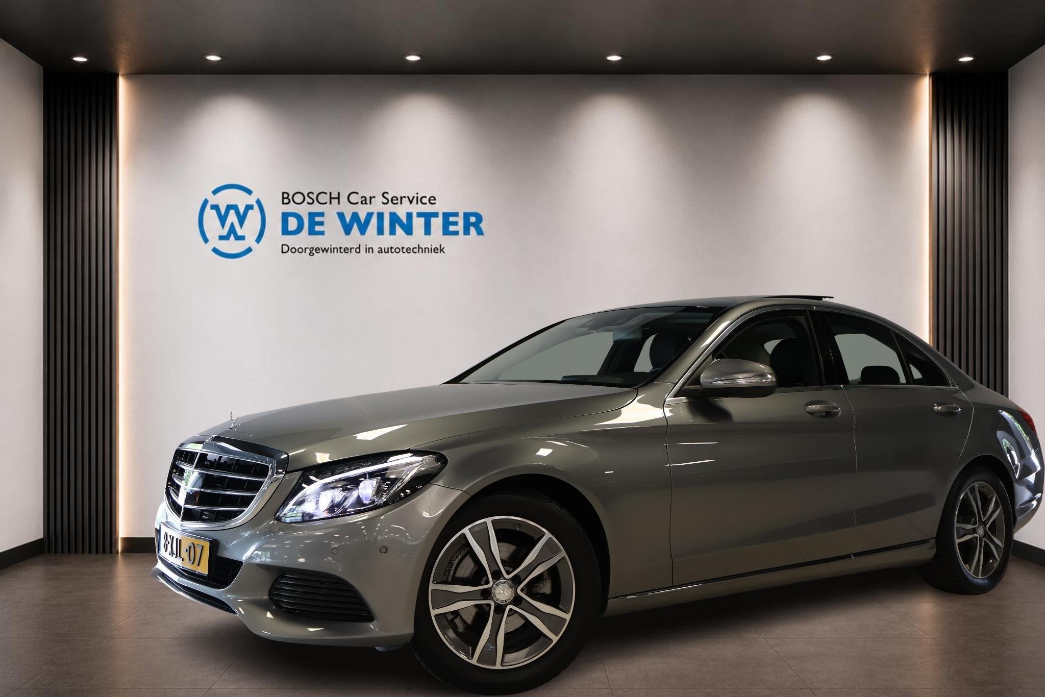 Mercedes-Benz C-klasse 180 Navi | Clima | Cruise | LED | Pan, Automaat, Met garantie (alle), Bedrijf, Sedan