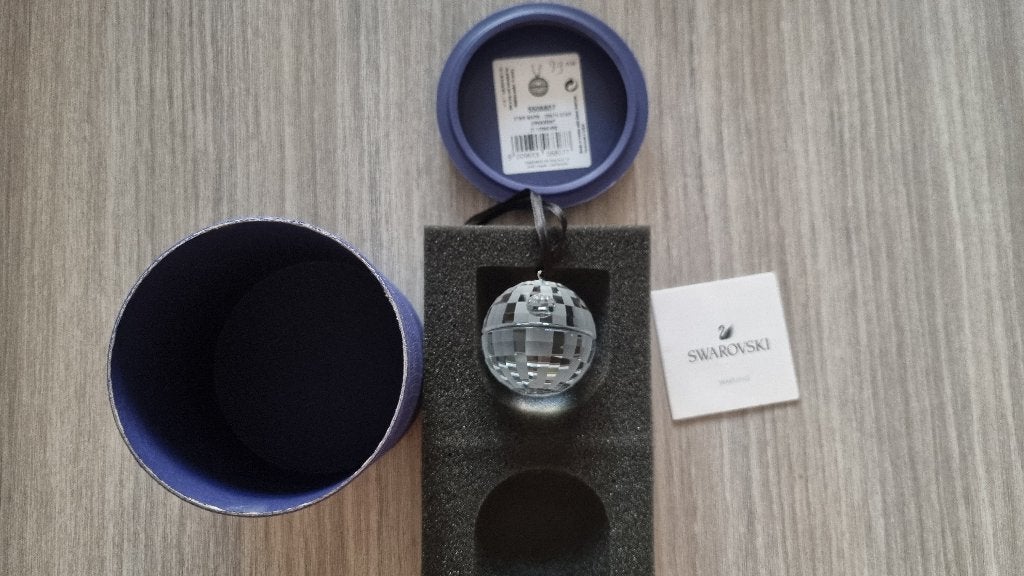Swarovski Disney Star Wars Death Star! NIEUW!, Verzamelen, Ophalen of Verzenden, Nieuw, Figuurtje