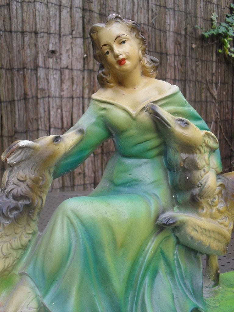 beeld vrouw met honden vintage/art deco, Antiek en Kunst, Ophalen
