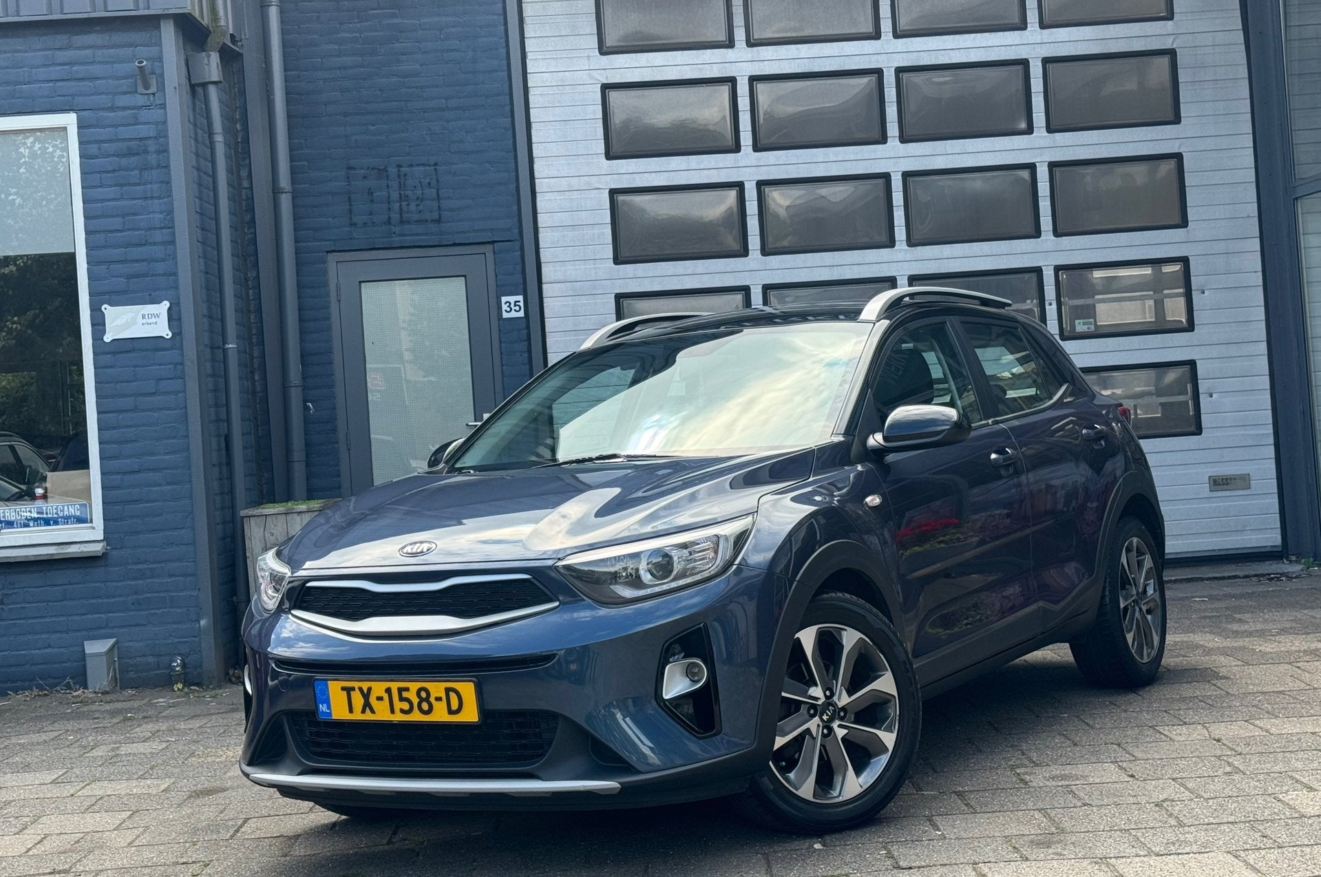 Kia Stonic 1.0 T-GDi DynamicLine | Navi | Camera | Airco | N, Auto's, Voorwielaandrijving, 450 kg, Gebruikt, Euro 6