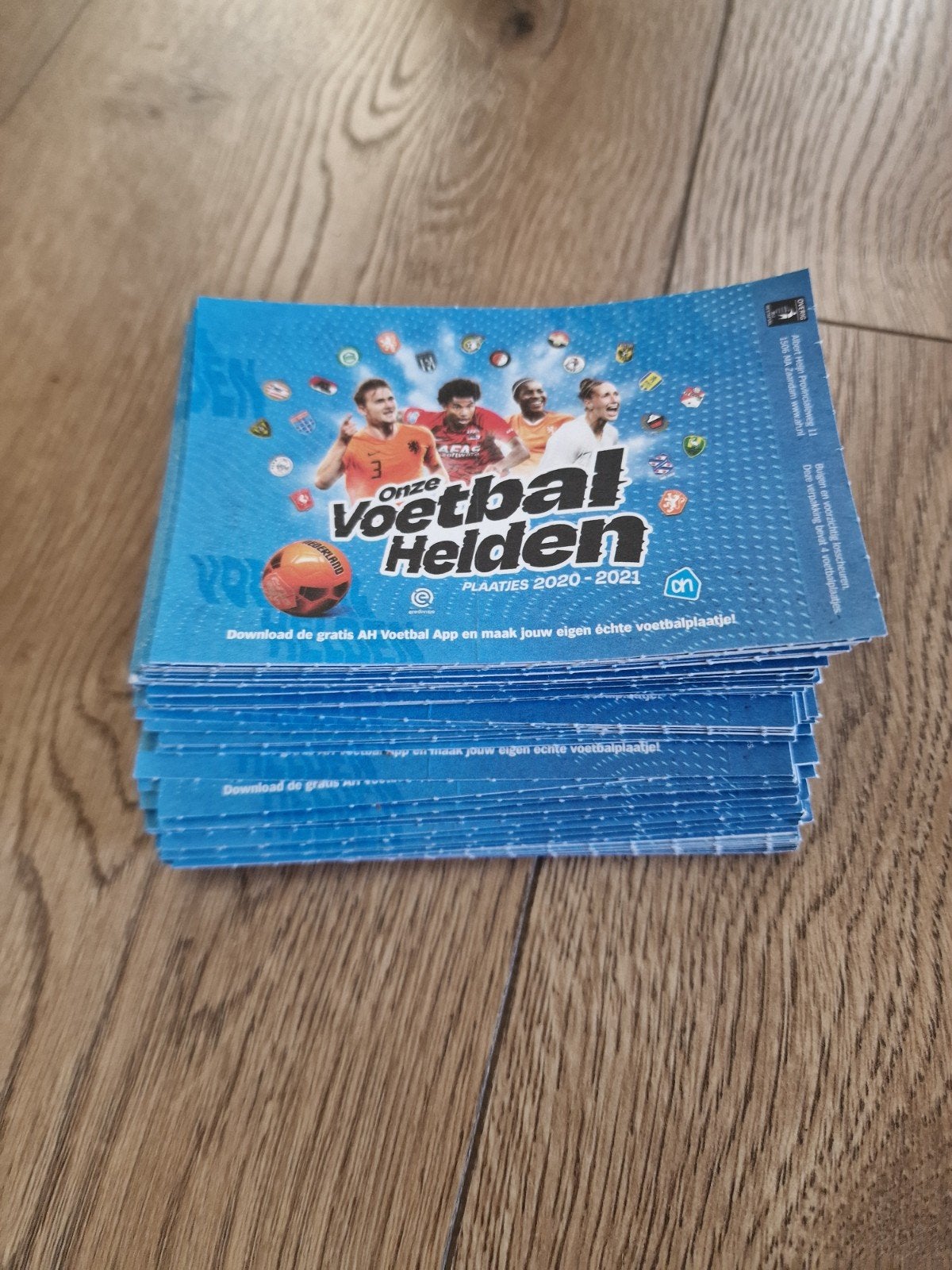 90 pakjes Albert Heijn voetbalplaatjes 2020-2021, Albert Heijn, Ophalen of Verzenden