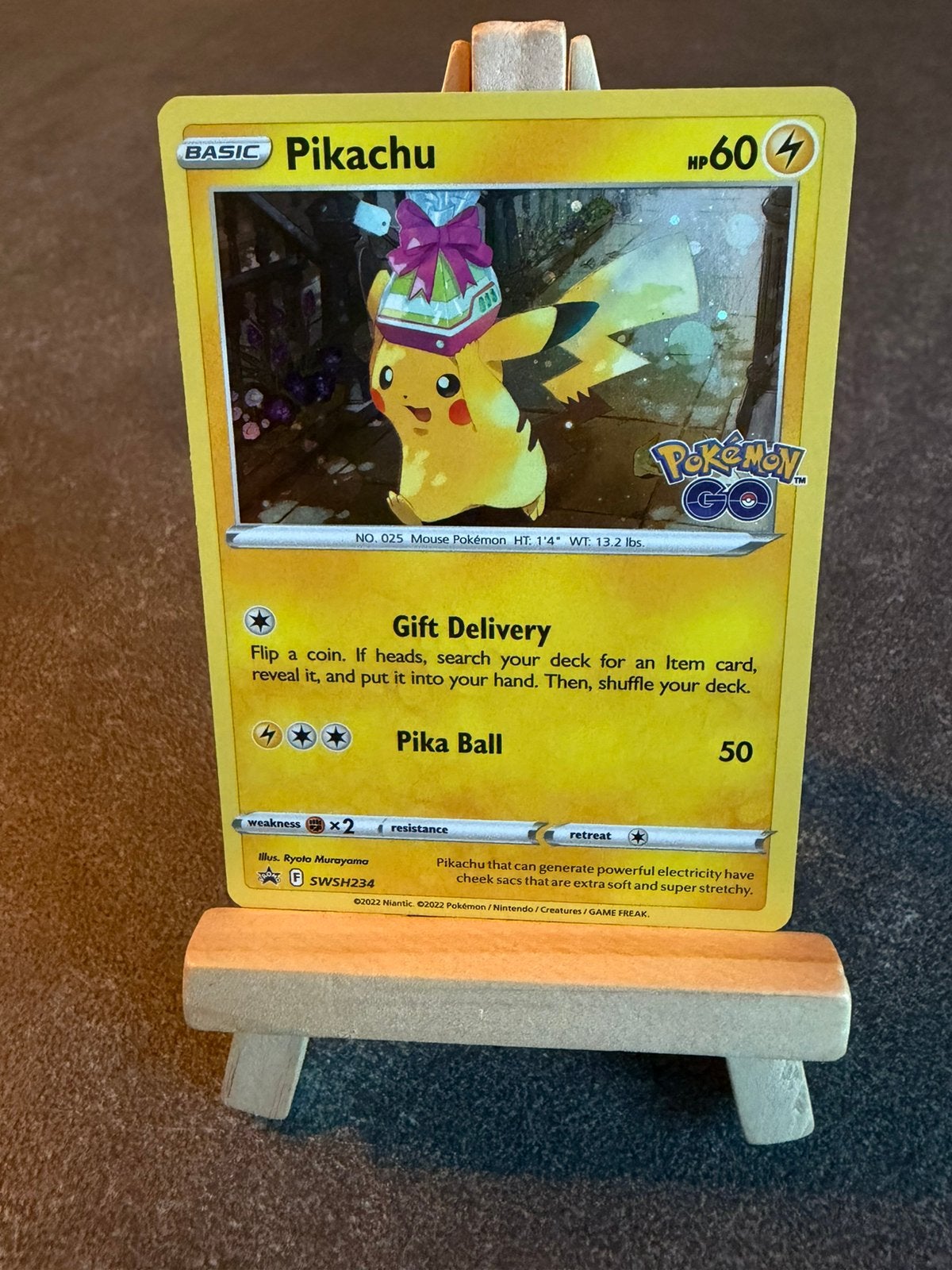 Pikachu holo Pokémon promo swsh234, Ophalen, Zo goed als nieuw