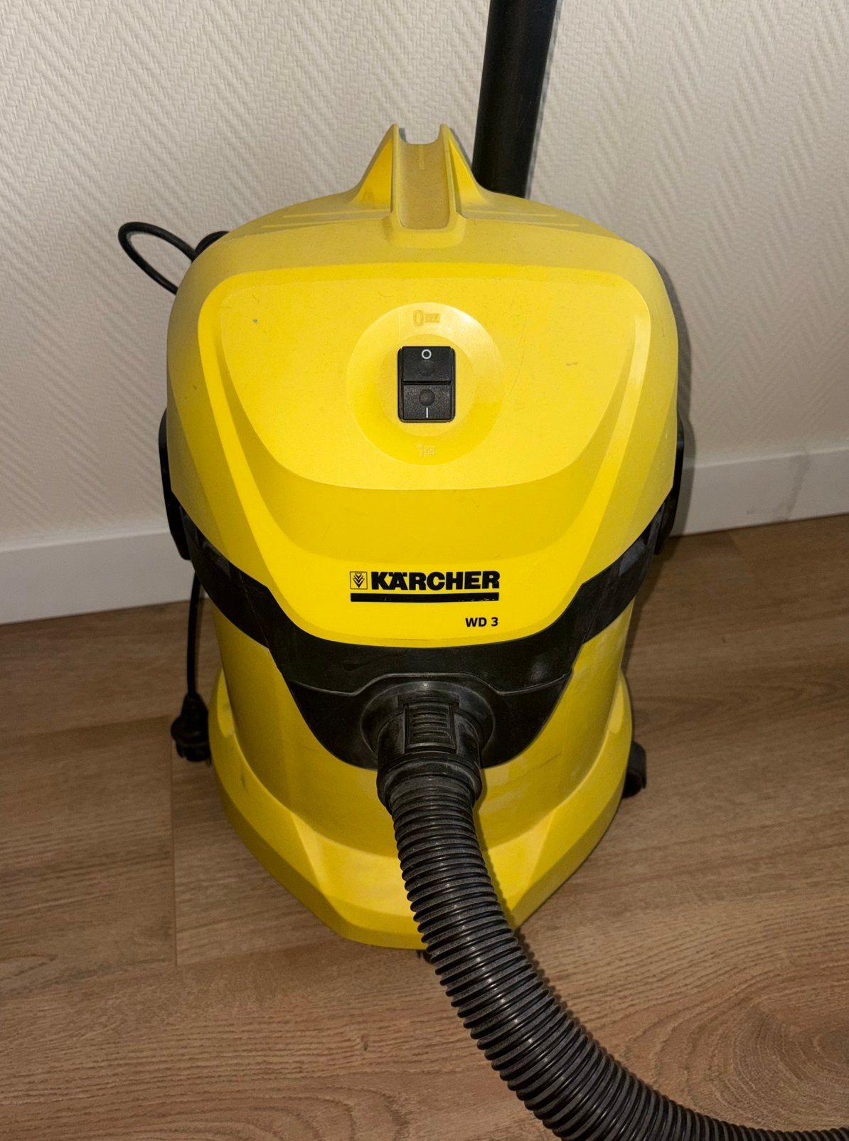Kärcher WD 3 nat- en droogzuiger, Ophalen, Zo goed als nieuw