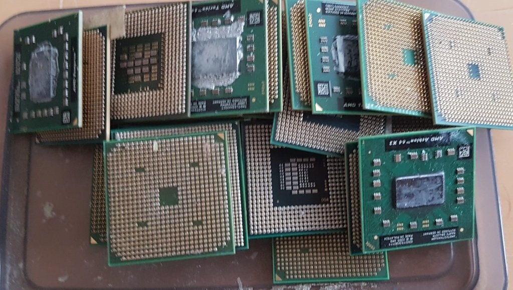 31x oude processor van laptop, Computers en Software, Ophalen of Verzenden, Gebruikt