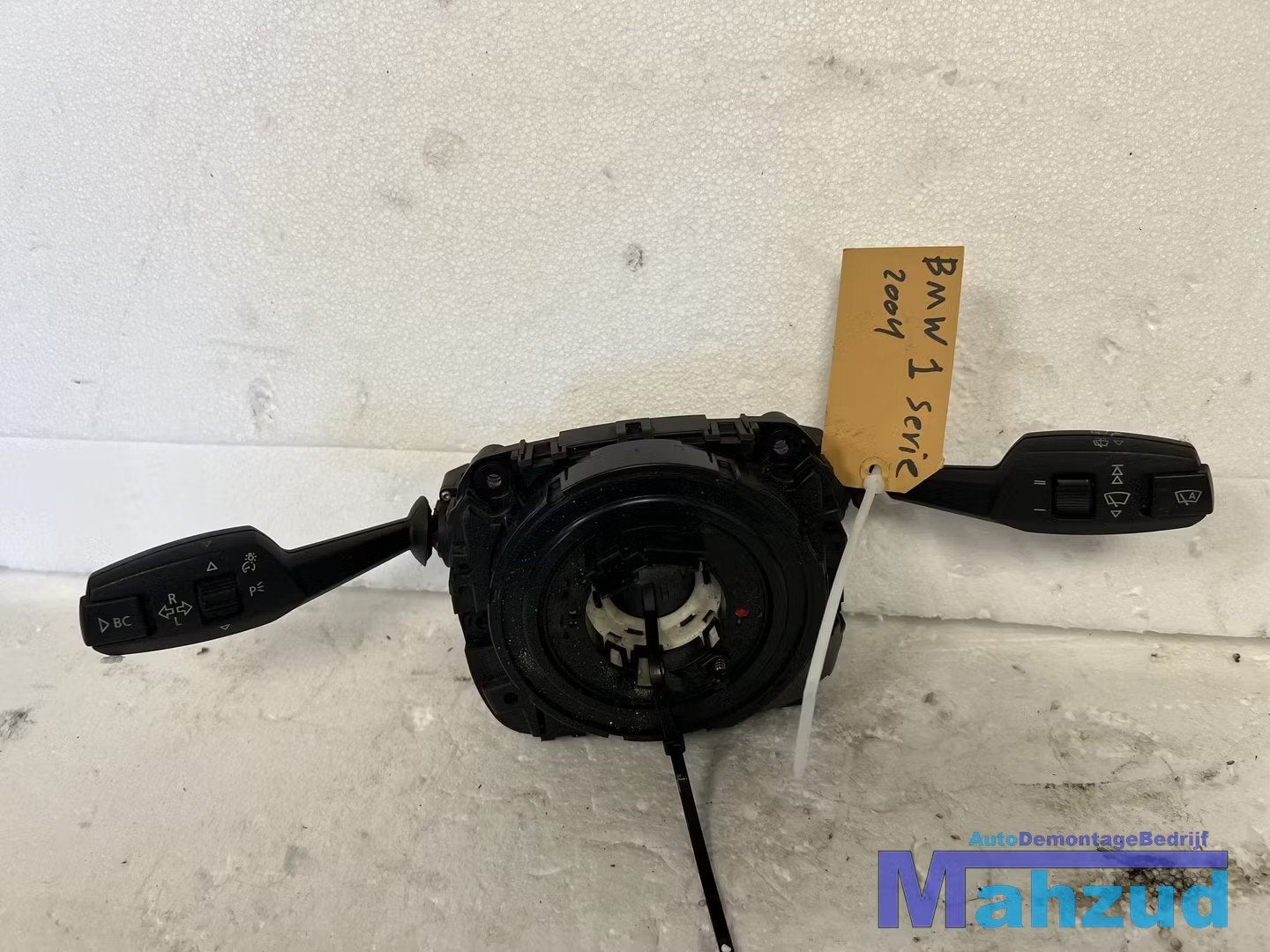 BMW 1 SERIE E81 E87 Stuurkolom combischakelaar 2003-2011, Auto-onderdelen, Petuelring 130
80788  Munich, DE, Gebruikt, Info@bmw.de