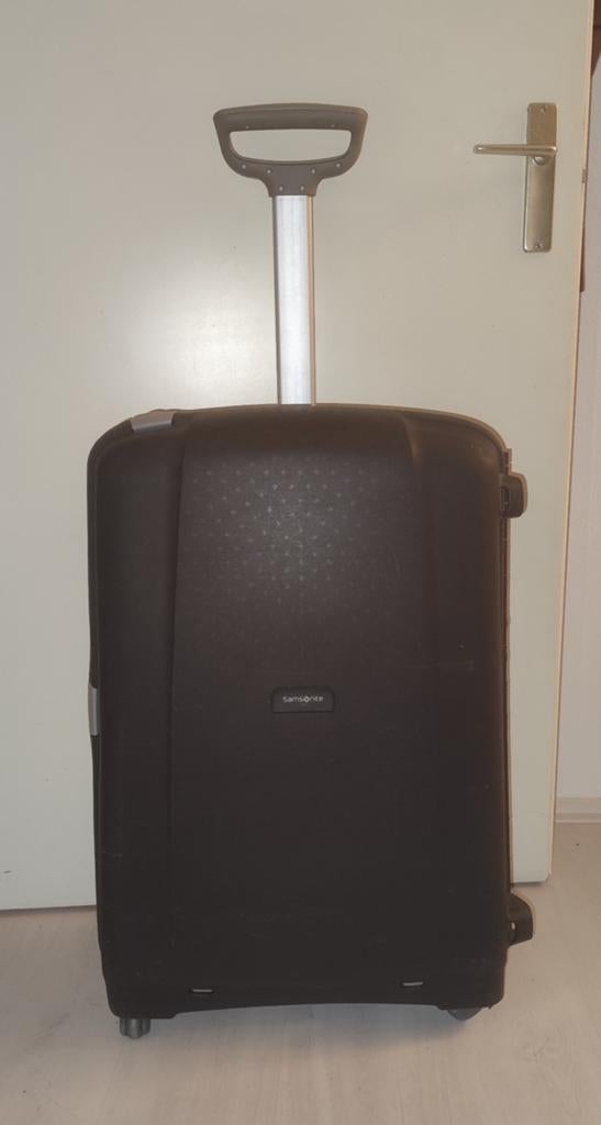 Grote koffer Samsonite met 4 wielen en Tsa-Slot 75x52x30 cm, Hard kunststof, 45 tot 55 cm, Slot, Ophalen of Verzenden