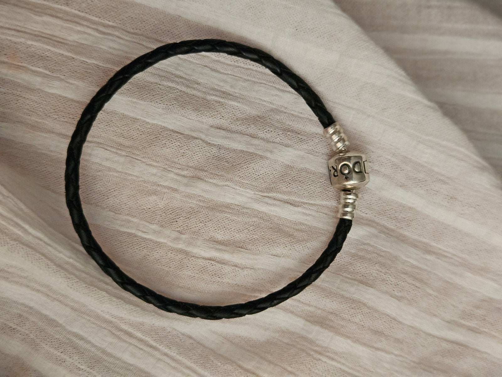 Zwart leren gevlochten Pandora armband, Ophalen of Verzenden, Nieuw, Zwart, Zilver