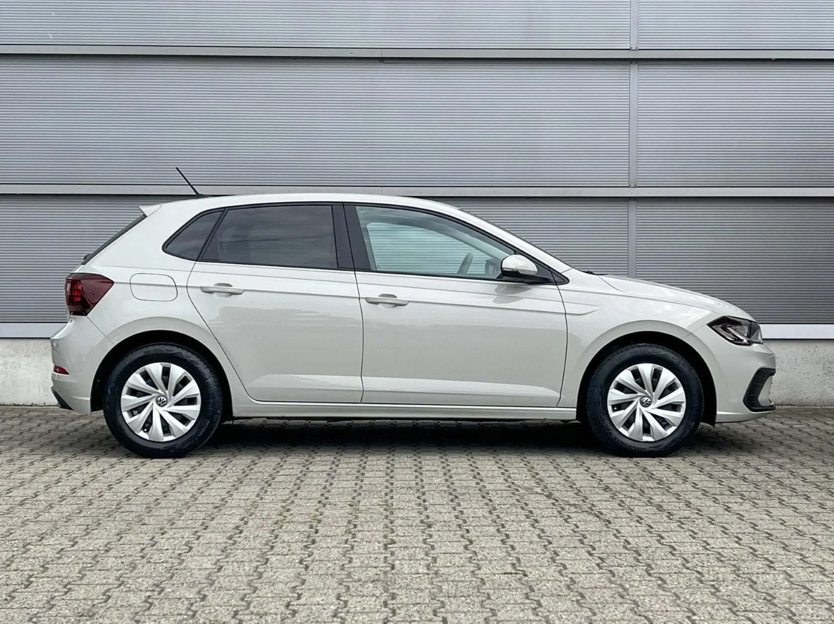 Volkswagen Polo 1.0 MPI 80pk Polo (bj 2024), Voorwielaandrijving, Gebruikt, 1041 kg, Origineel Nederlands