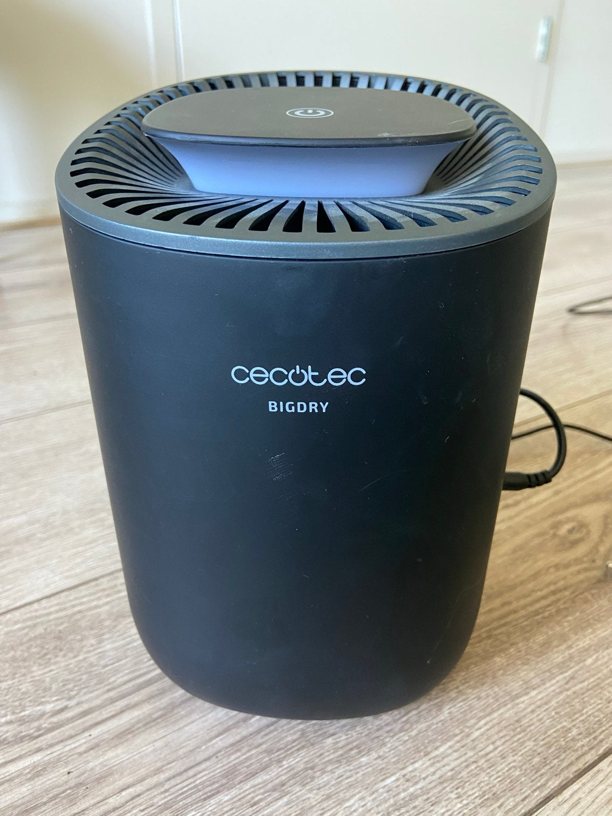 Cecotec BigDry Luchtontvochtiger - Compact en Efficiënt, Ophalen of Verzenden, Zo goed als nieuw, Luchtontvochter