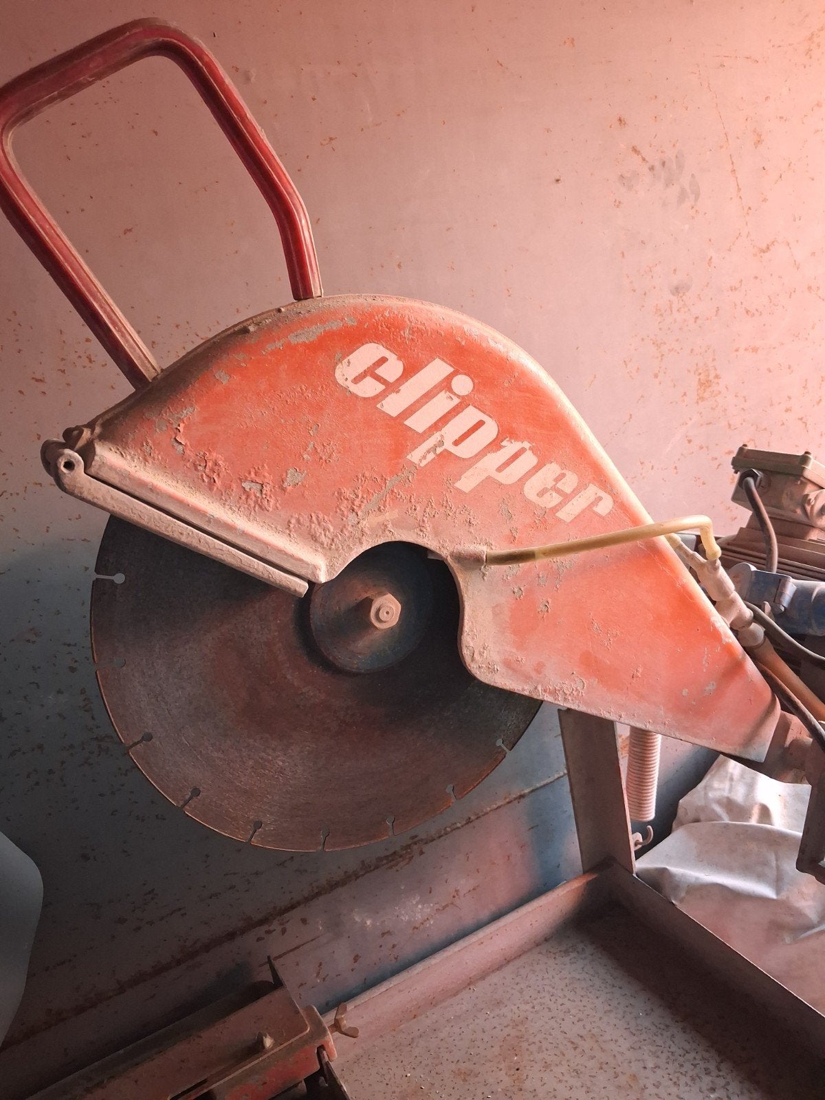 Clipper zaagmachine - Krachtige en robuuste zaag, Gebruikt, 70 mm of meer, Overige typen, Ophalen of Verzenden