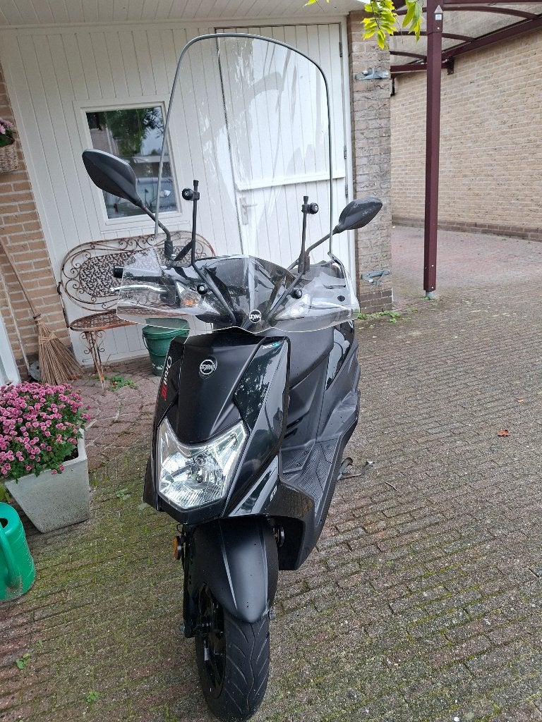 Zwarte Sym Orbit III E5 45km, Fietsen en Brommers, Ophalen, Gebruikt, Maximaal 45 km/u, Benzine