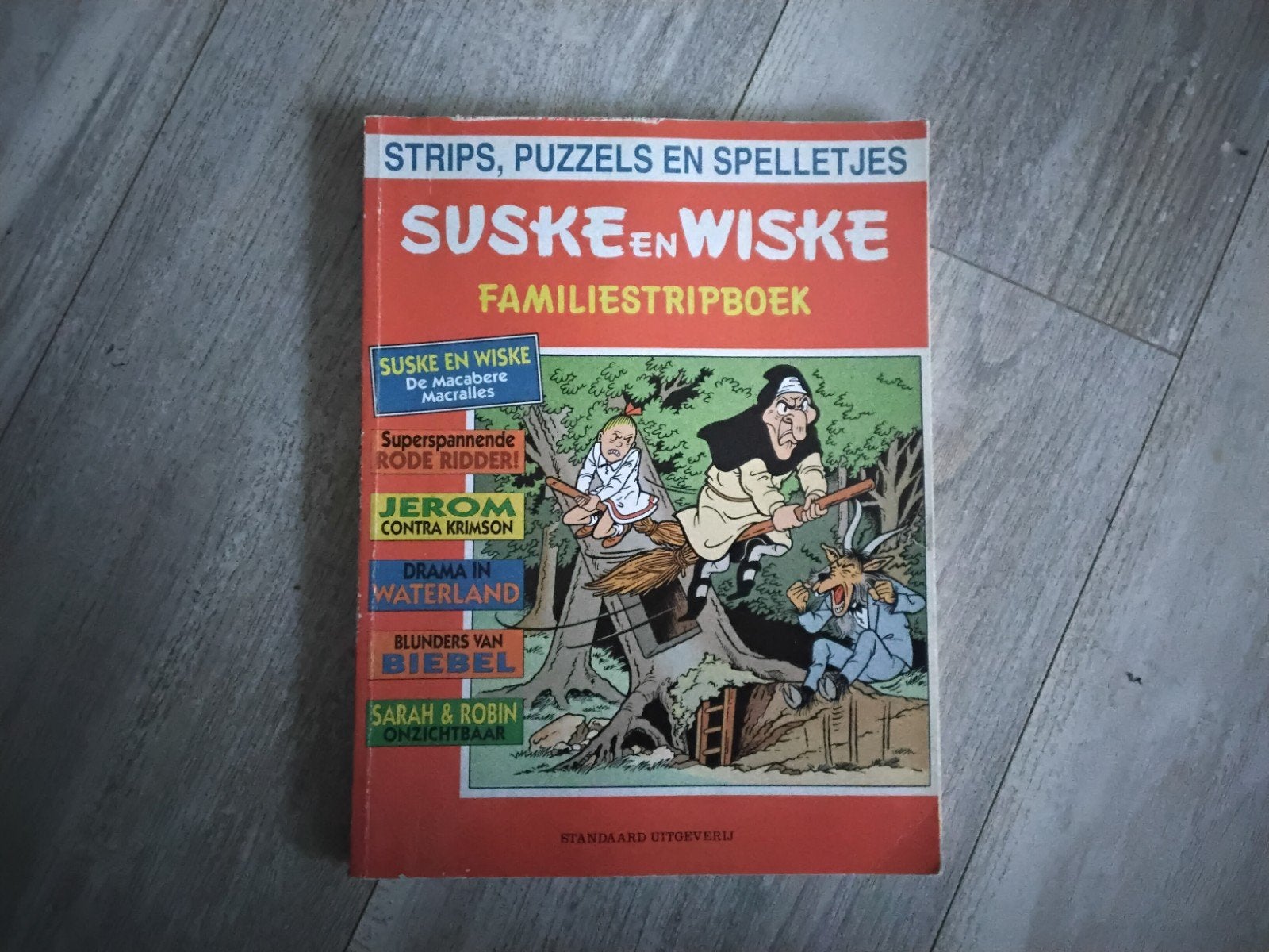 Suske en Wiske Familiestripboek - De Macabere Macralles, Boeken, Ophalen of Verzenden