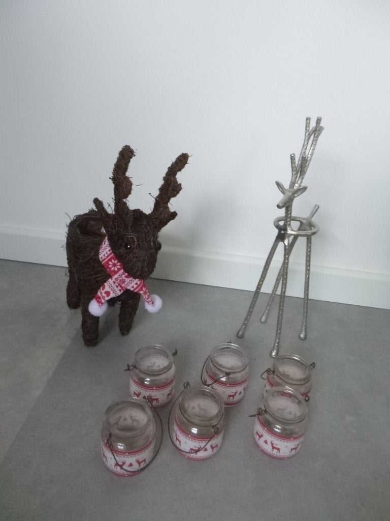kerstset, metalen hert, plantenbakje hert, 6x waxinehouder, Diversen, Kerst, Ophalen of Verzenden, Gebruikt