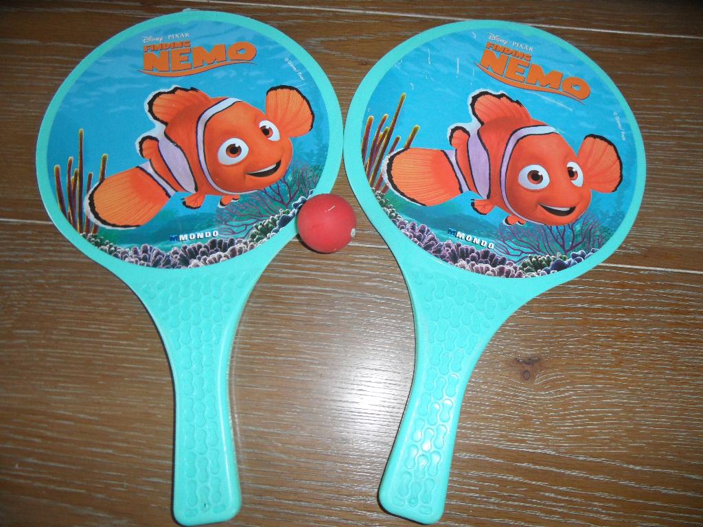 In goede staat: Strandtennis set van Finding Nemo, Ophalen of Verzenden, Overige figuren, Zo goed als nieuw, Overige typen